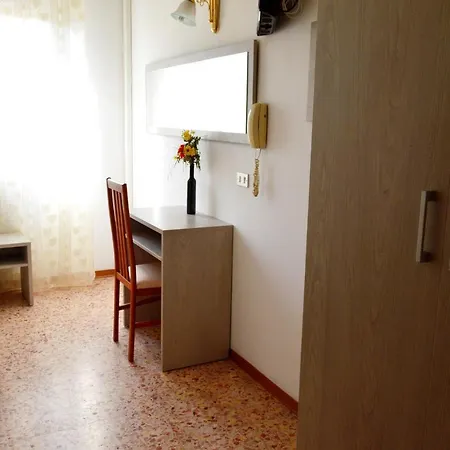 Penzion In Guest - New Cirene Economy Double And Full Package *