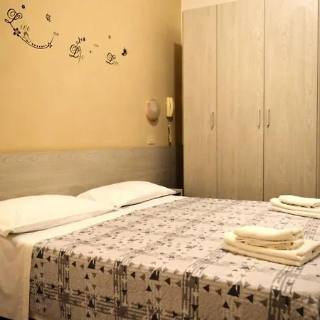 In Guest - New Cirene Economy Double And Full Package Vendégház Rimini
